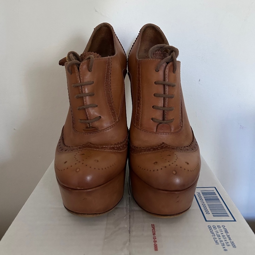 Tan/Brown Gucci Laceup Brogue Wedge Bootie 35.5